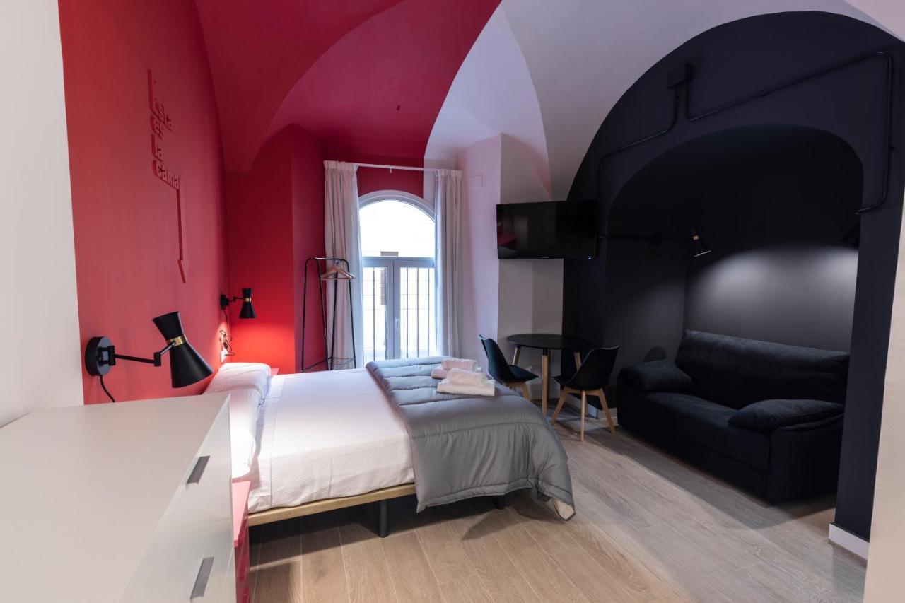 Apartamentos Turisticos De La Bernarda Caceres Bagian luar foto