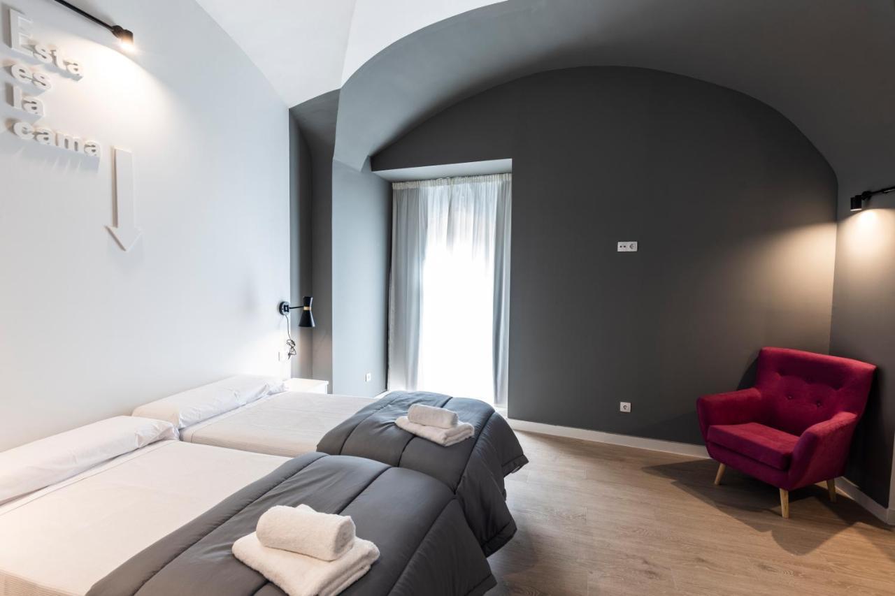 Apartamentos Turisticos De La Bernarda Caceres Bagian luar foto