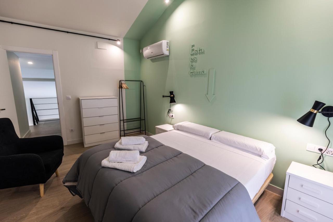Apartamentos Turisticos De La Bernarda Caceres Bagian luar foto