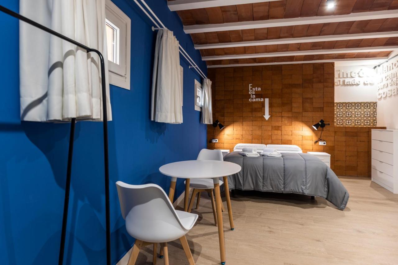 Apartamentos Turisticos De La Bernarda Caceres Bagian luar foto