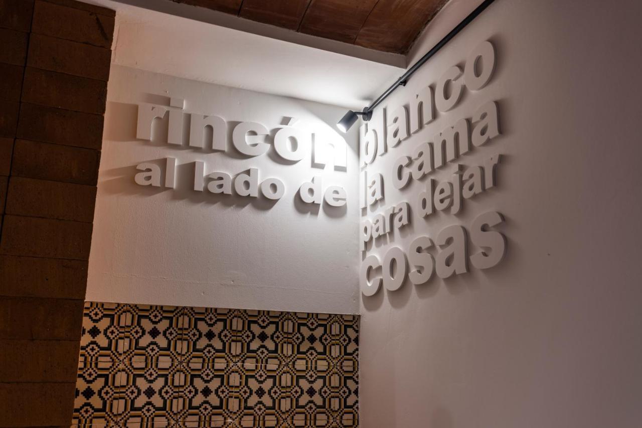 Apartamentos Turisticos De La Bernarda Caceres Bagian luar foto