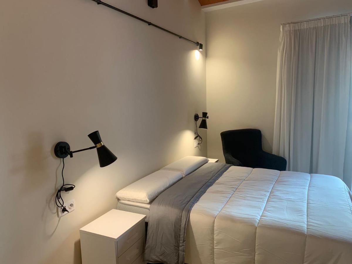 Apartamentos Turisticos De La Bernarda Caceres Bagian luar foto